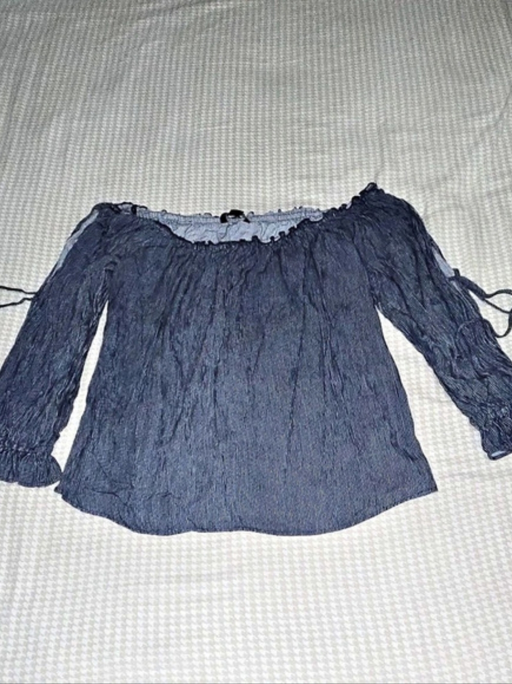 American Eagle Outfitters Striped Off-the-Shoulder Tie Sleeve Top Blue Medium